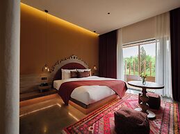 Rizamat Manor Bed&Breakfast