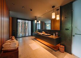 Nimman Private Luxury Pool Villa Resort