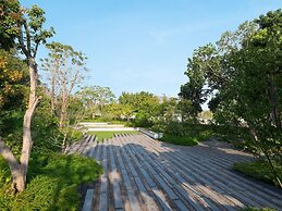 Nimman Private Luxury Pool Villa Resort