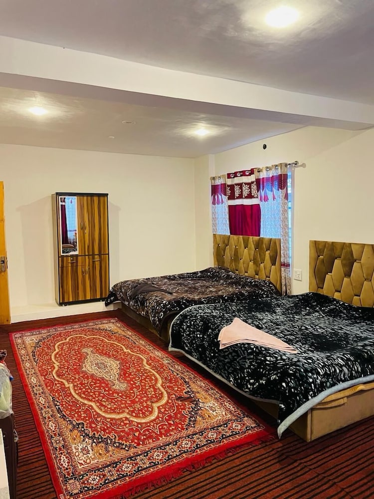 The Gulmarg Palace
