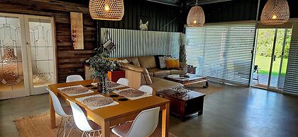 Lakebrook Country Escape