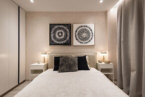 Luxury Marina Beach Stay