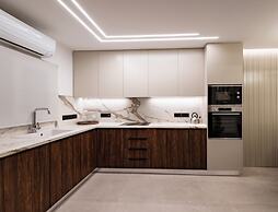 Luxury Marina Beach Stay