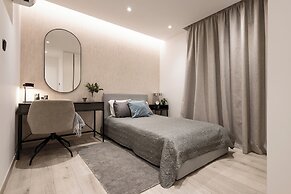 Luxury Marina Beach Stay