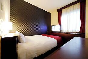 PIOLAND HOTEL