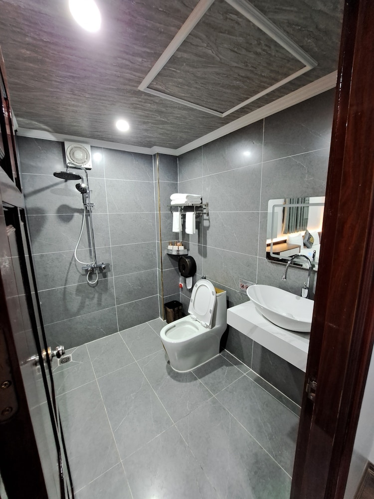 Hoang Gia Luxury