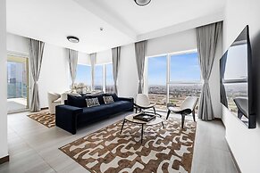 Luxury Suite Canal Views Infinity Pool
