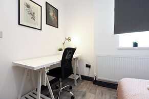 Luxury Living, Central Spot