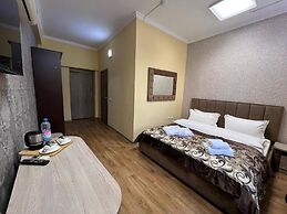 Sapar Deluxe Plaza