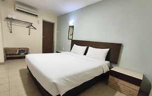 PERIDONNE HOTEL