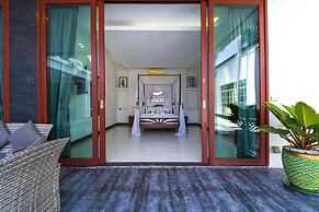 Beautiful 4-Bedroom Pool Villa BL9