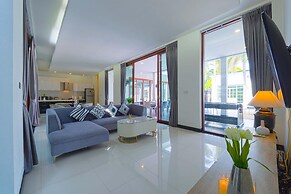 Beautiful 4-Bedroom Pool Villa BL9