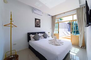 Beautiful 4-Bedroom Pool Villa BL9