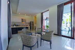 Beautiful 4-Bedroom Pool Villa BL9