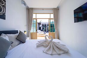 Beautiful 4-Bedroom Pool Villa BL9