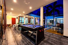 Beautiful 4-Bedroom Pool Villa BL9