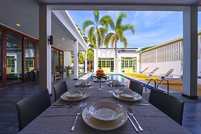 Beautiful 4-Bedroom Pool Villa BL9
