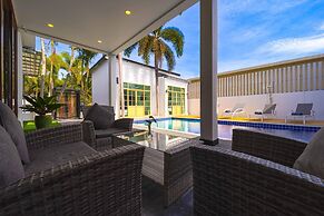 Beautiful 4-Bedroom Pool Villa BL9