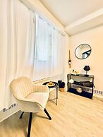 Comfortable 2BR Apt for 7 Guests