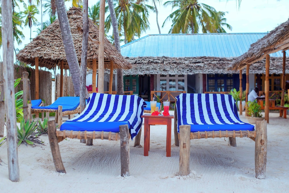 Suda Beach Lodge