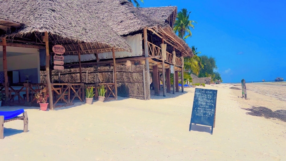 Suda Beach Lodge