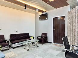 Hotel radha Aradhya Sadan