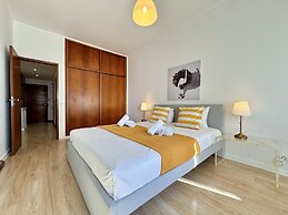 Quarteira Central 3 by Homing