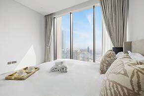 Elegant 3BR Canal & Burj Khalifa Views