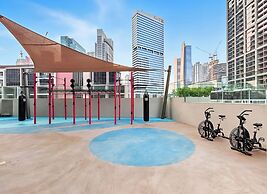 Elegant 3BR Canal & Burj Khalifa Views