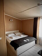 Arashan Hotel