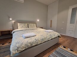 AR Hotel