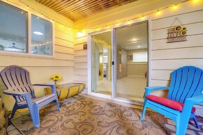 'the Salty Hawk Hideaway' - Chic Everett ADU