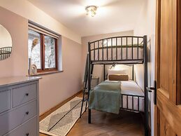 Blue Bird Cottage