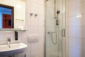 NECKARWESTHEIMER Hotel