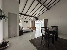 La Villa The View
