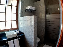 Circasiana Palace Hotel Boutique