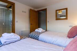 1 Bossiney House in Cornwall