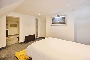 Host Stay Emporium Basement Apartment
