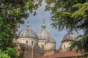 DIMORA IN PRATO