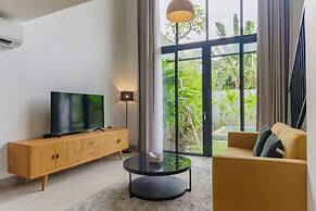 Sunset Loft Seminyak, Bali