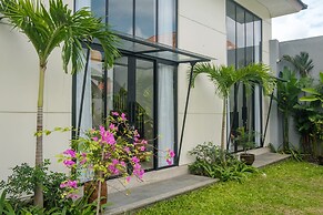 Sunset Loft Seminyak, Bali
