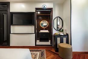Aqua Luxury Cruise