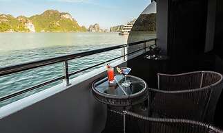 Aqua Luxury Cruise