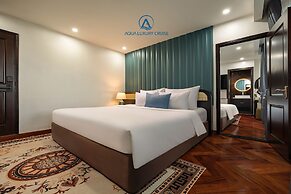 Aqua Luxury Cruise