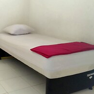 Penginapan Rumah Kuning Syariah