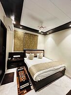 Kashi Darshan Hotel