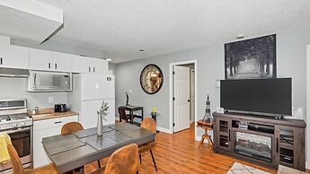 Knockan Hill Rentals-Ground Floor Suite