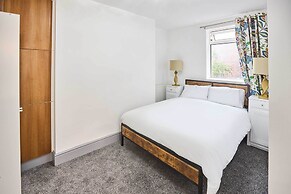Host Stay Emporium Apartment A
