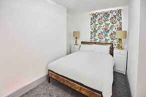Host Stay Emporium Apartment A