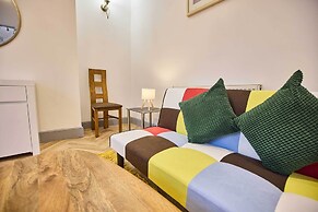Host Stay Emporium Apartment A